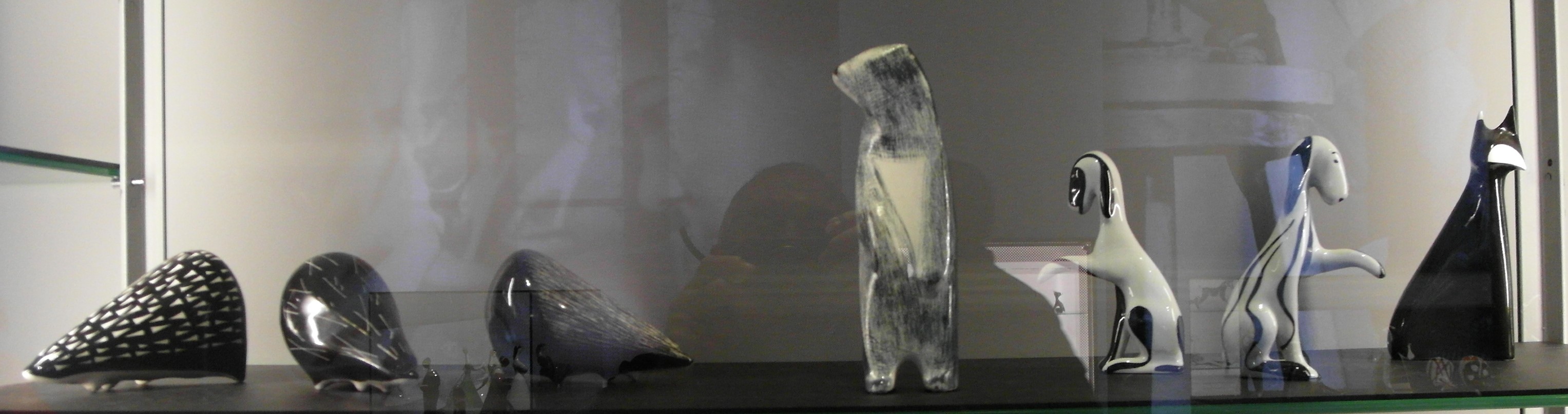 fot. 4. Figurki Hanny Orthwein Jeż 1958 Miś 1958 Wyżeł z łapką 1957 Ryś 1957